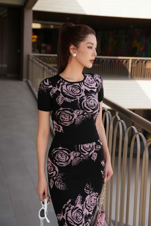 Sixdo Black Floral Knit Blouse And Skirt Set